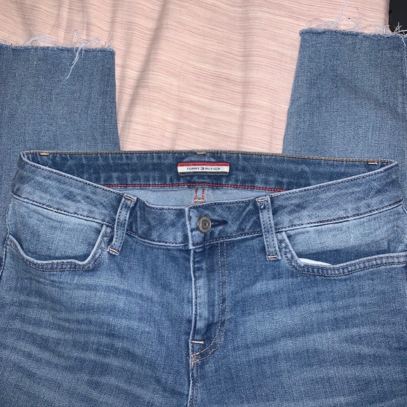Tommy Hilfiger Mid Rise Jeans - Medium Wash - Picture 3 of 4